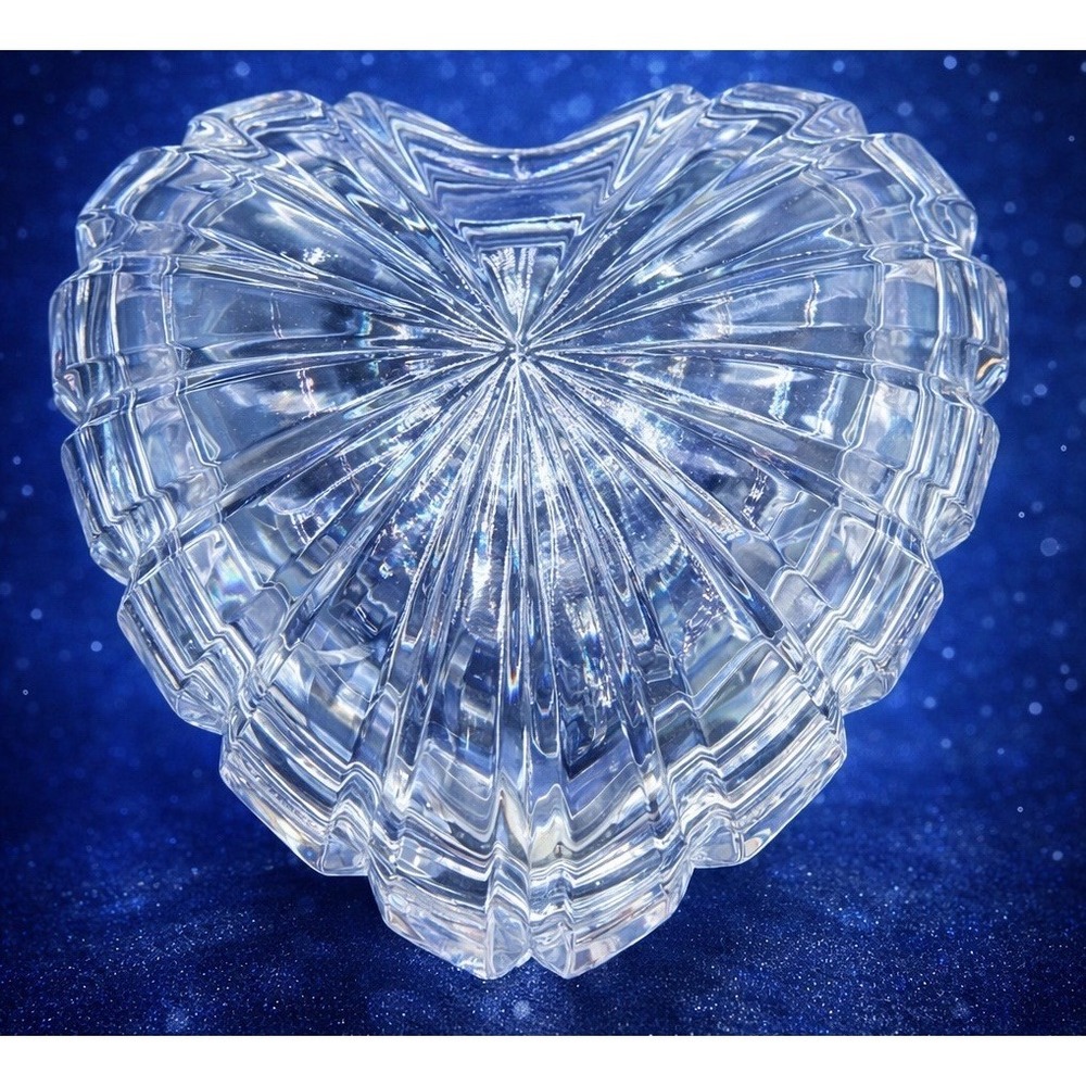 Vintage Glass Trinket Heart Shaped Jewelry Earring Box Vanity‎ Knick Knack